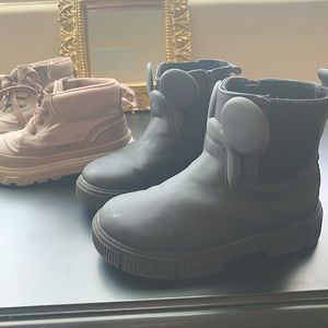 Size 10 girls/toddler ZARA boots super cute !